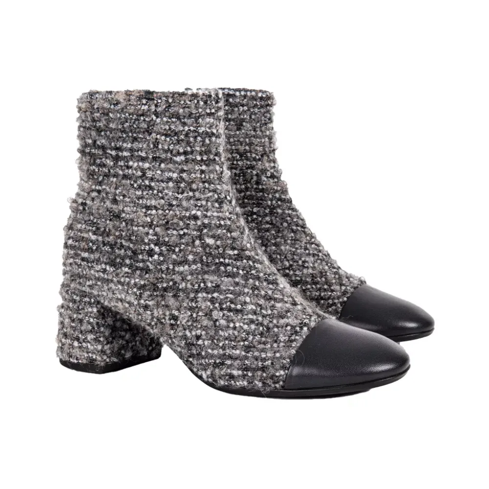 Gray Boucle Ankle Boots - Loriblu - Modalova