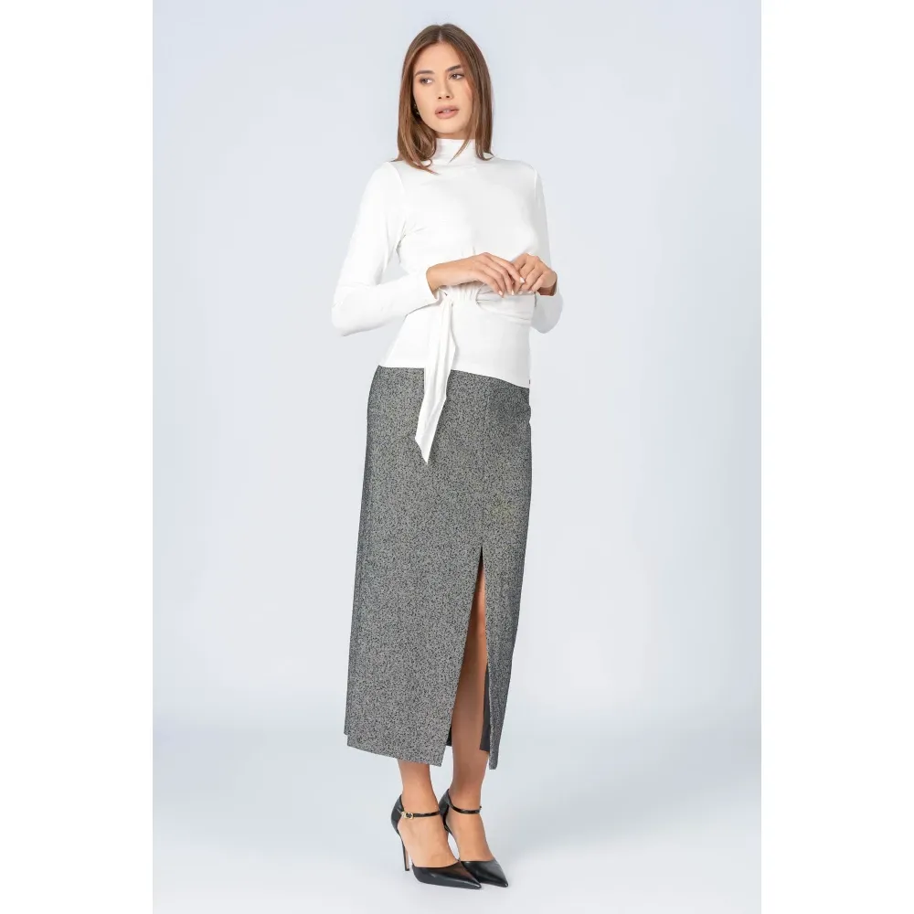 Close Fitting High Neck Sweater - Kocca - Modalova