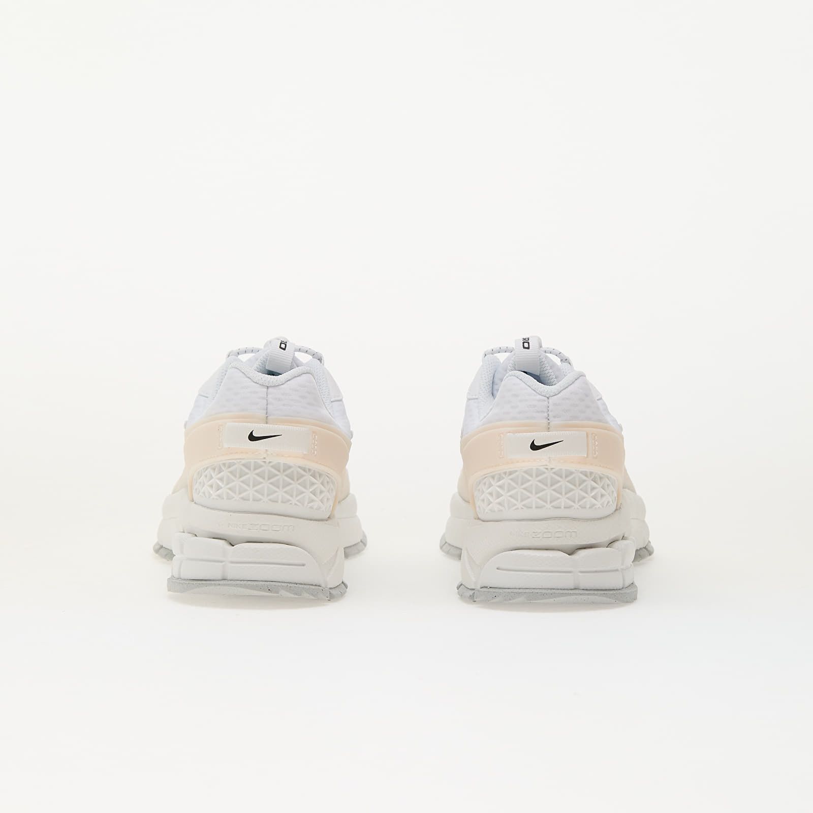 Sneakers Zoom Vomero Roam / -Summit - EUR 42 - Nike - Modalova