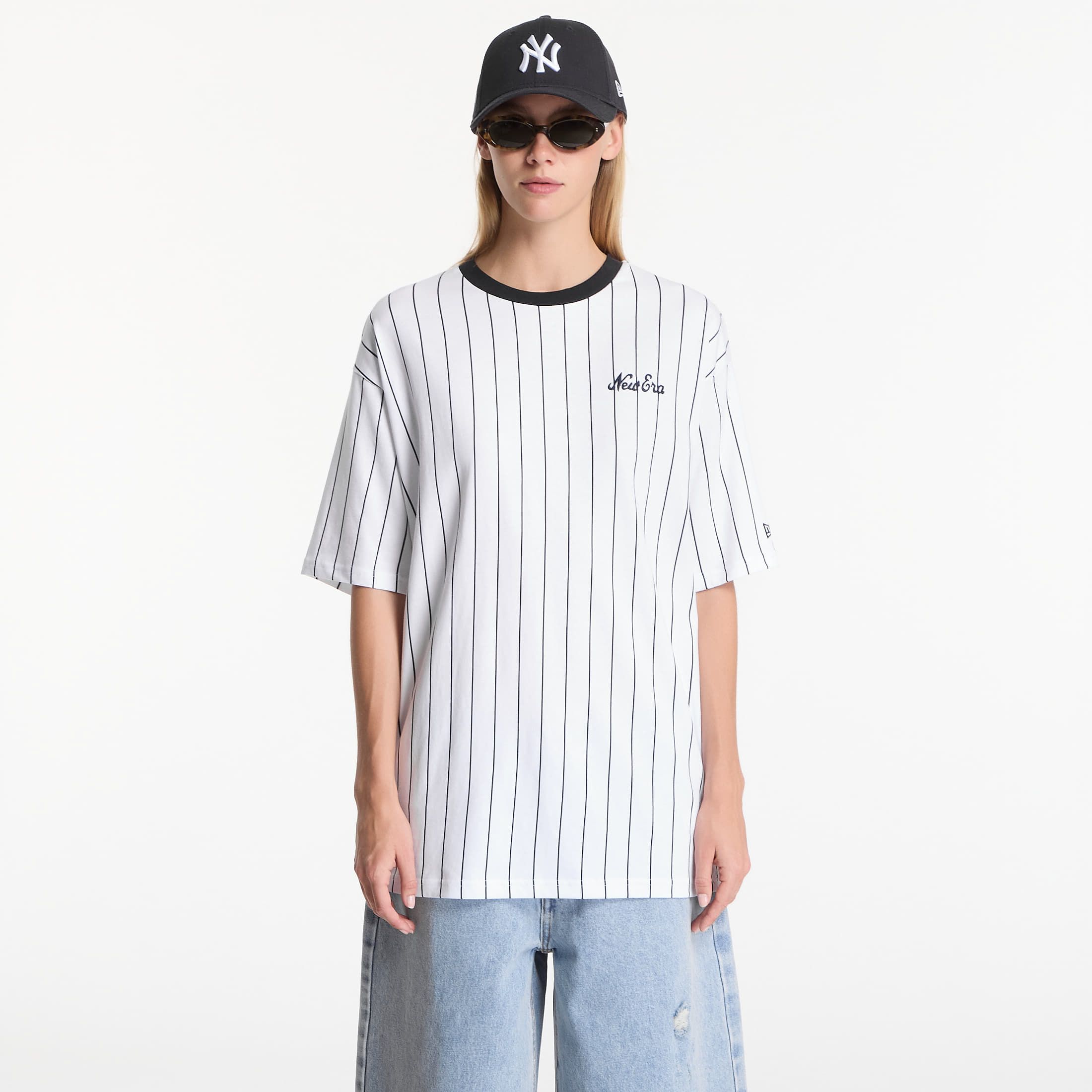 Maglietta Pinstripe OS Tee UNISEX / M - New Era - Modalova