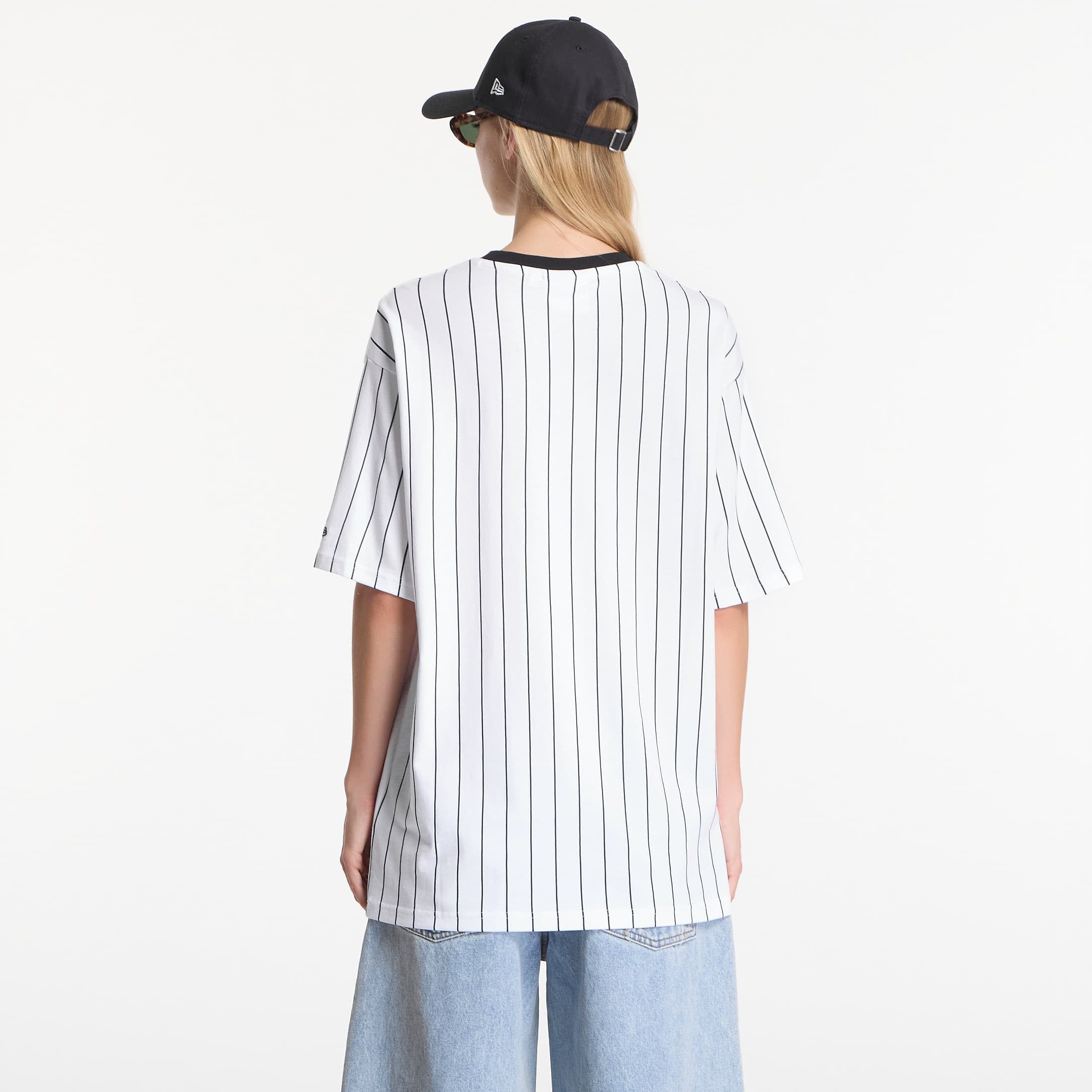 Maglietta Pinstripe OS Tee UNISEX / M - New Era - Modalova