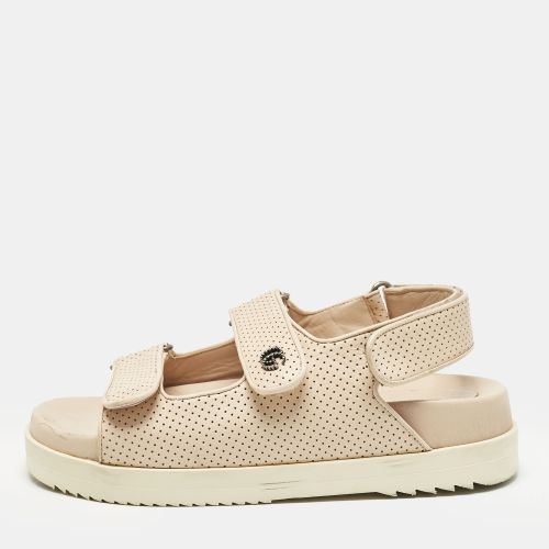 【ラフにお洒落に♪】GUCCI GG SUEDE FLAT SANDALS GUCCI Flat Sandals | Modalova