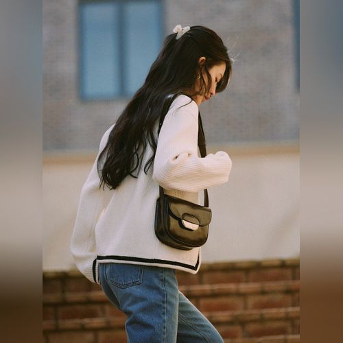 ★LE ABONNE★ VELVET SHOULDER JEANNE BAG_WARM GREY Le abonne Bags | Modalova