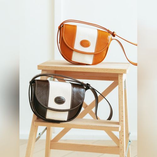 monde monde/Classic leather half moon canvas[正規品/関税込] Classic Leather Half Moon Canvas Bag (2 Colors) | Modalova