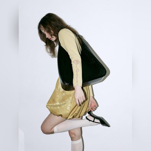 ELBATEGEV 本革バケットバッグ Mallory Large Bucket Bag ２色 Designer fashion, Seoul-fully created | W Concept