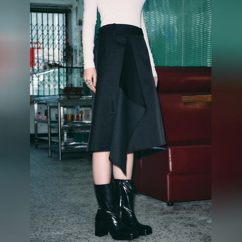 【HELENE PARIS】ribbed texture off shoulder /追跡付 HELENE PARIS Clothing | Modalova