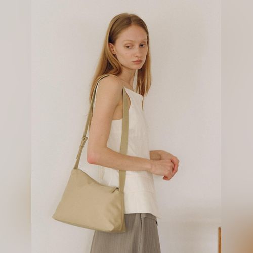 rowie-nylon-shoulder-bag-