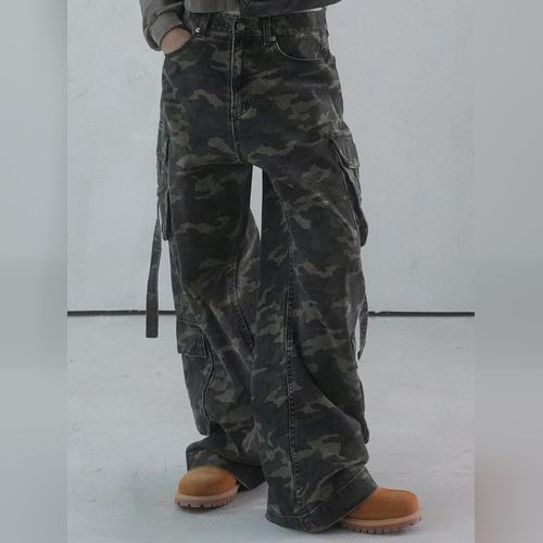 パンツ AVANDRESS Pigment Other Cargo Pants 3COL AVANDRESS Cargo Pants | Modalova